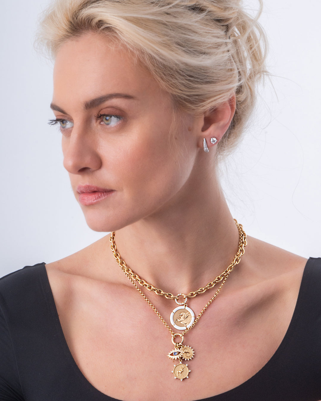 Pure Pegasus Freedom Charm in 18K Gold