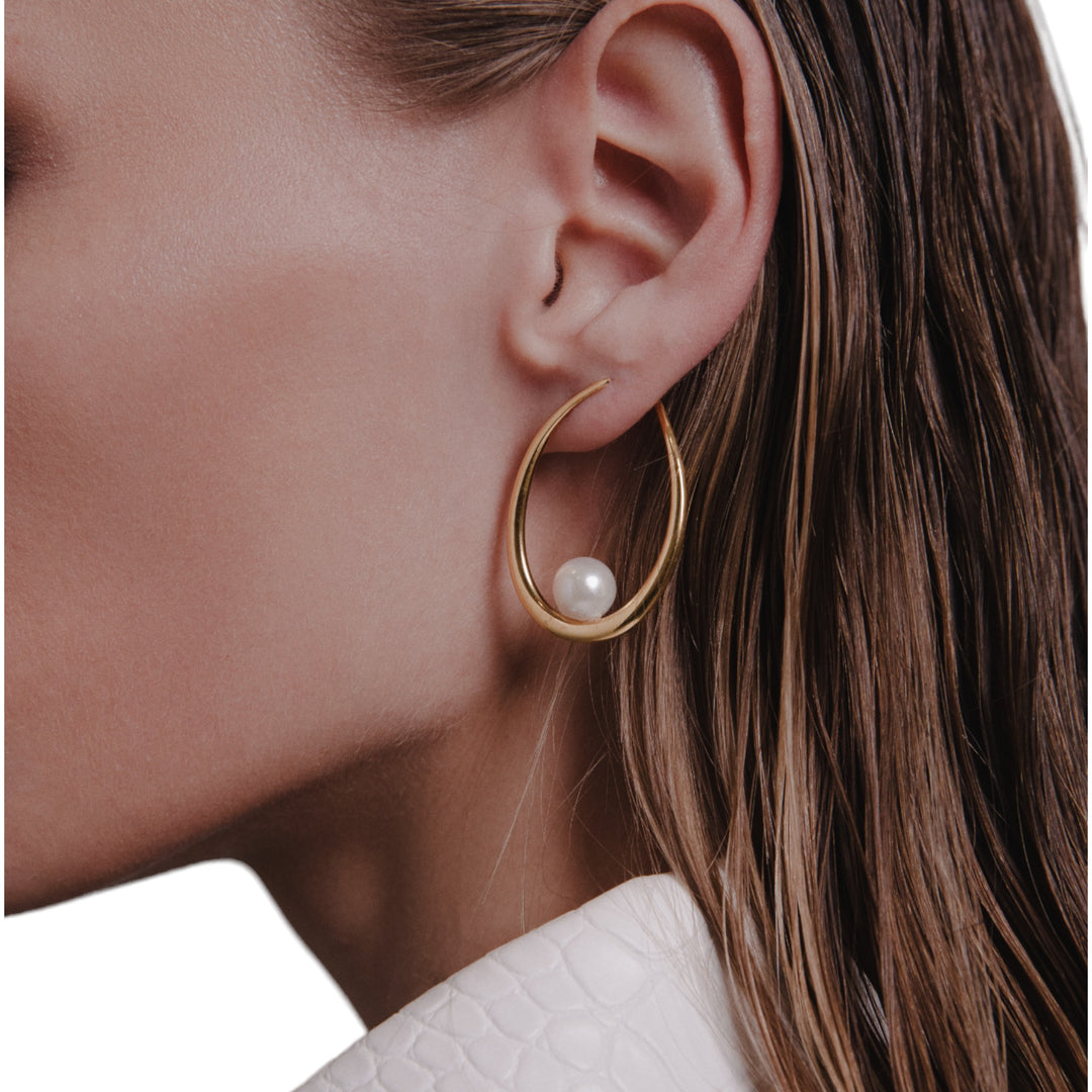 Haniotis_Hellas_Eternal Waves_Waves_Haniotis_Gold_Athens_Paros_Haniotis Jewellery_Pearl Dareia Earrings_Freshwater Pearls_Χανιώτης κοσμηματα_Σκουλαρίκια_Μαργαριτάρια_Μαργαριτάρι