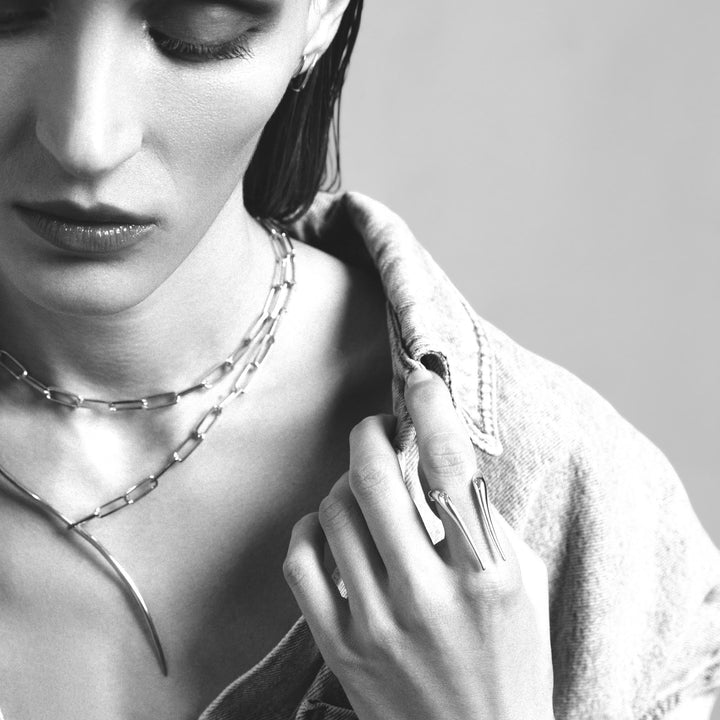 Haniotis Hellas_Paperclip Chain_Stilve ring_ Dyname Necklace Choker - Eternal Waves Collection - Greek-inspired jewelry - Sterling Silver choker - Minimalist necklace - Greek mythology-inspired accessories - Ethically sourced materials - Timeless design - Statement jewelry - Elegant and versatile choker