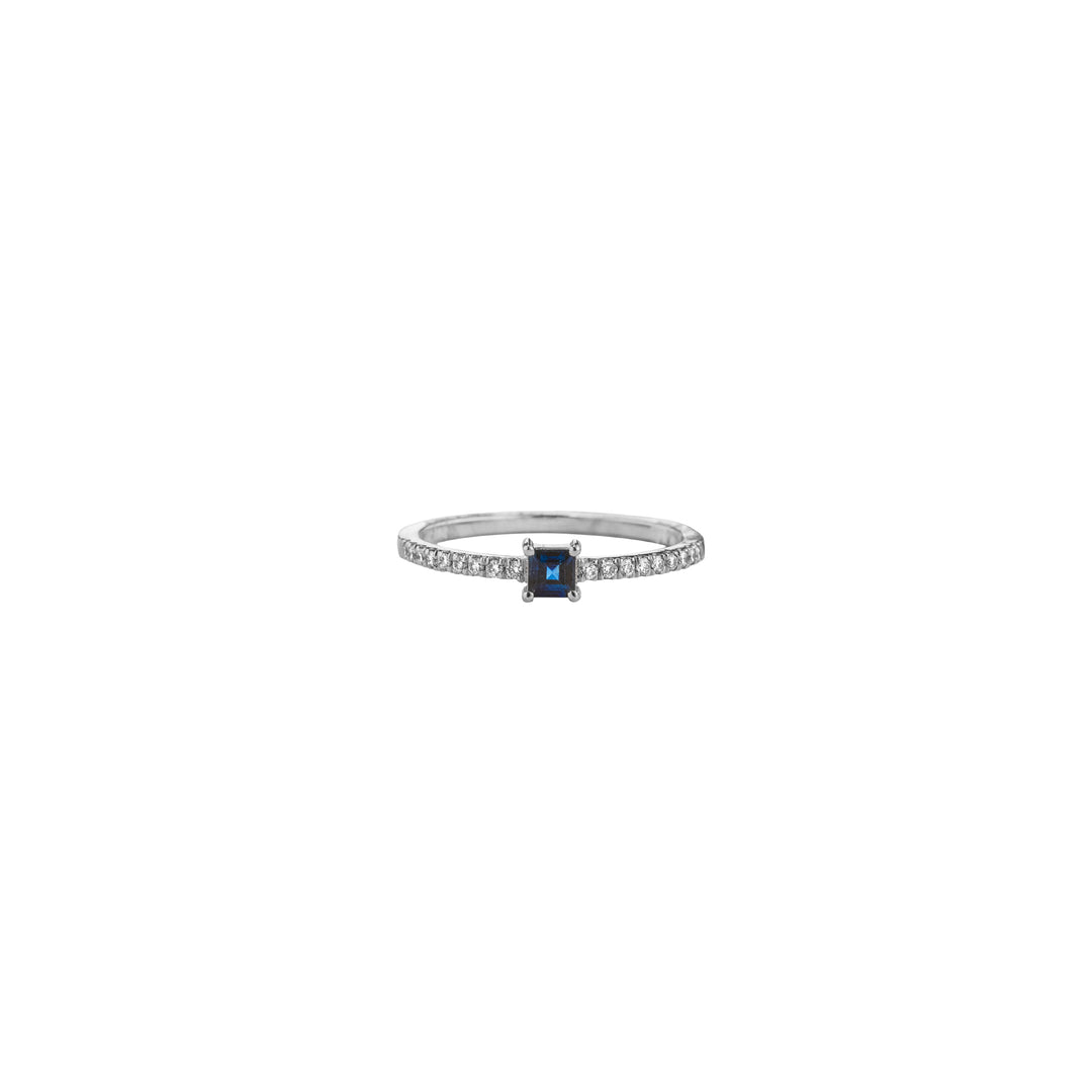 Princess Sapphire and pave Diamonds Ring