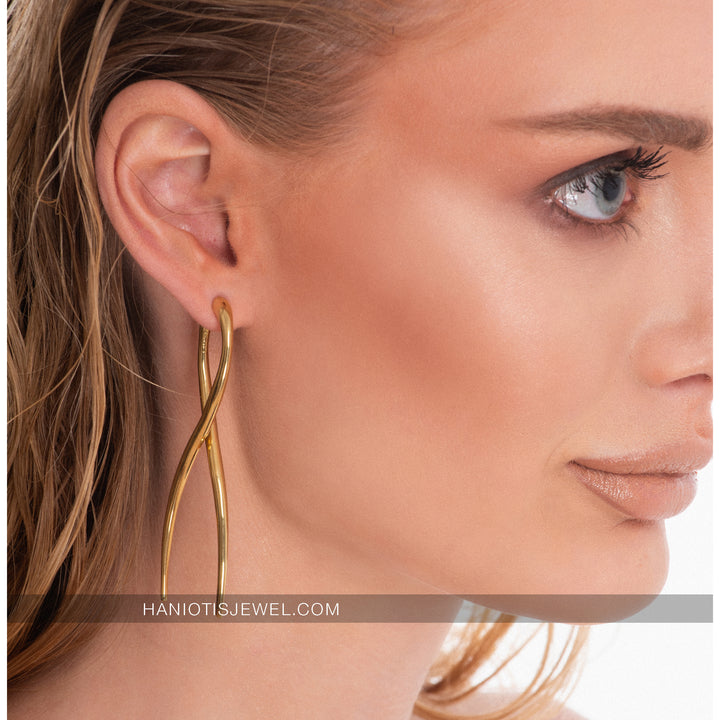 Cleone Earrings in Solid Gold