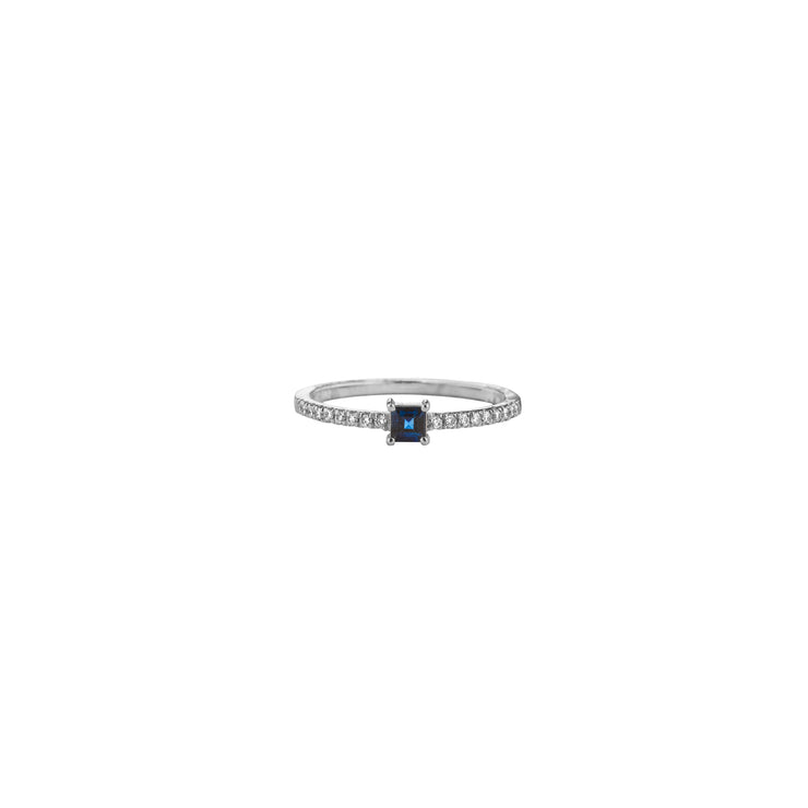 Blue Sapphire Ring in White Gold